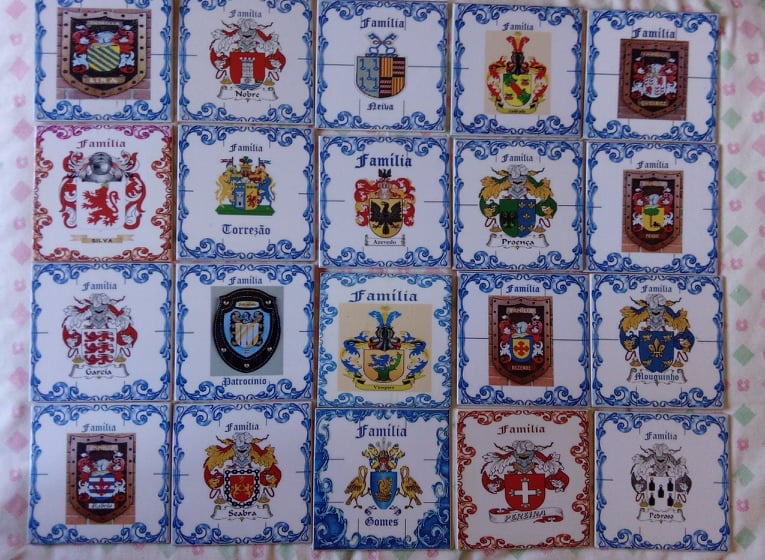 Bras]oes de familias azulejos ceramicos